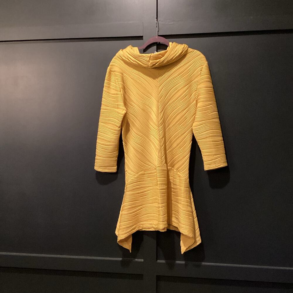 Vintage Lisa Rene cowl neck 3/4 sleeve yellow swirl pattern tunic Blouse L